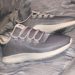 Woman’s 8.5 Adidas Tubular Shoes